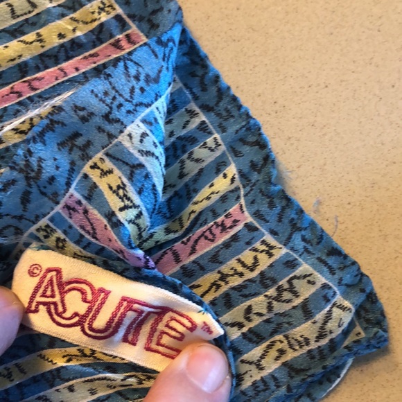 100%Silk Scarves- 2-Pack - Picture 8 of 11